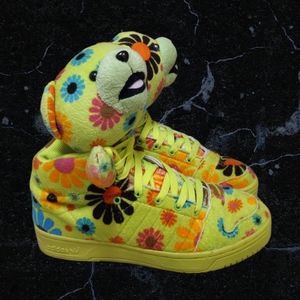 EVERYTHING EVERYWHERE ALL AT ONCE Jeremy Scott x Adidas Bear Flower Power